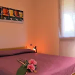 Lovely Flat With Private Fenced Garden Bibione
