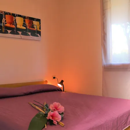 Lovely Flat With Private Fenced Garden Bibione