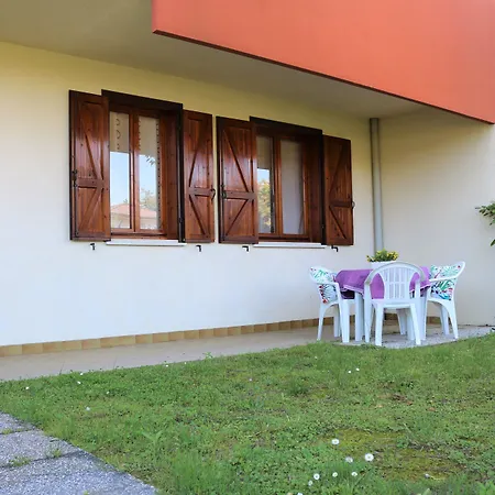 Lovely Flat With Private Fenced Garden Apartmán Bibione
