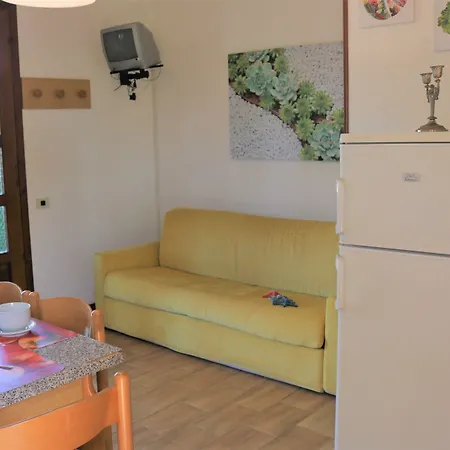 Lovely Flat With Private Fenced Garden