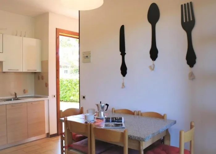 Lovely Flat With Private Fenced Garden