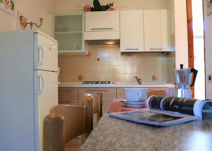 Lovely Flat With Private Fenced Garden Μπιμπιόνε